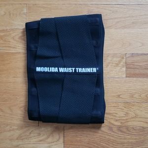 Waist trainer